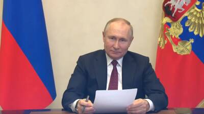 Путин подчеркнул необходимость демонстрации направления развития России