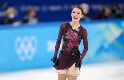 Олимпийской чемпионкой в фигурном катании стала Анна Щербакова