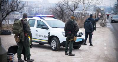 Нацгвардейцы и полиция взяли под усиленную охрану Киевскую ГЭС (фото)