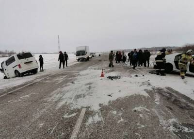 Семья с 7-летним ребенком погибла в страшной аварии под Новосибирском