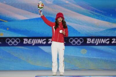 Китайская фристайлистка Гу Айлин завоевала золотую медаль в дисциплине «хафпайп»