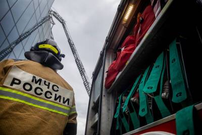 В Петрозаводске женщину с инсультом выносили через окно