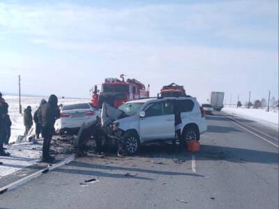 25-летний водитель погиб в ДТП с внедорожником Land Cruiser Prado под Новосибирском