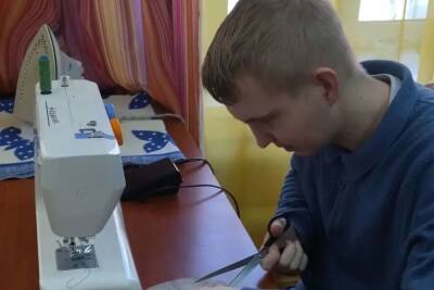 В Серпухове проходят занятия по швейному мастерству для взрослых