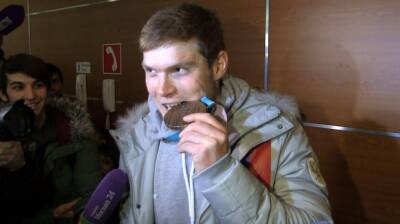 Фристайлист Сергей Ридзик взял бронзовую медаль на ОИ-2022