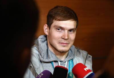Российский фристайлист Ридзик стал третьим в ски-кроссе на ОИ-2022