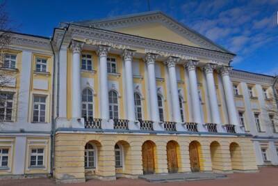 Глава Ярославской области рассказал, что хочет сделать со старинным зданием на Советской площади
