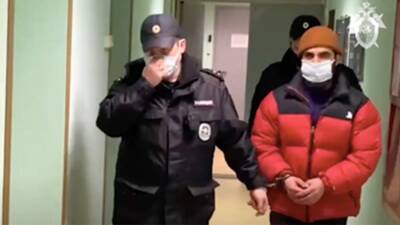 Появились кадры задержания напавших на полицейских в метро Москвы