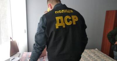 "Откаты" в запорожском медучреждении: полиция задержала главу тендерного комитета (ФОТО)