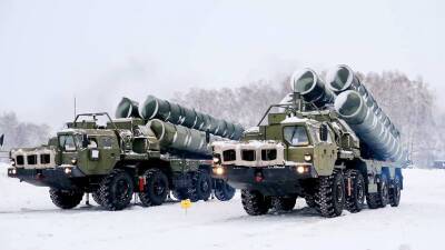 Зенитчики ЗВО отбили атаку «противника» с применением С-400 «Триумф» в Ленобласти