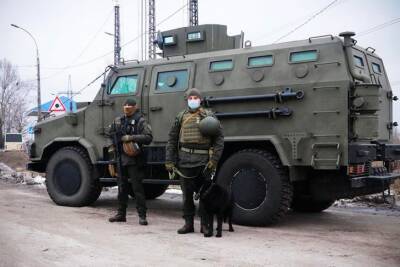 Военные и Нацполиция взяли под усиленную охрану Киевскую ГЭС