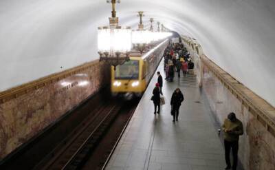 Два пассажира метро в Москве избили двух полицейских