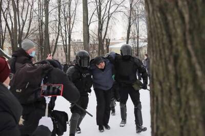 В Петербурге вынесли приговор по делу о нападении на омоновца на митинге Навального