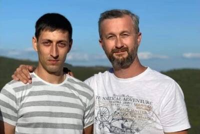 В Крыму сочувствующие обвиняемым в диверсии осадили здание суда