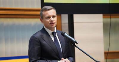 Министр финансов заявил, что Украина не будет просить о "списании долгов"