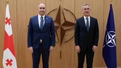 Грузия требует членства в НАТО