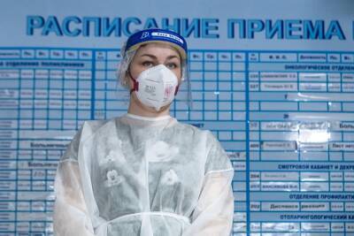 В Петербурге медики, кто переболеет ковидом до 30 апреля, получат единовременные выплаты