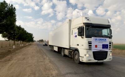 ООН отправила из Термеза в Таджикистан гуманитарную помощь. Это груз для беженцев, которые могут прибыть из Афганистана