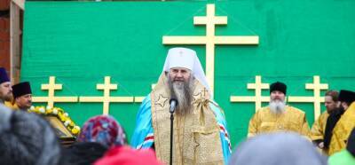 Кресты и купола храма святого воина Феодора Ушакова освятили в Нижнем Новгороде