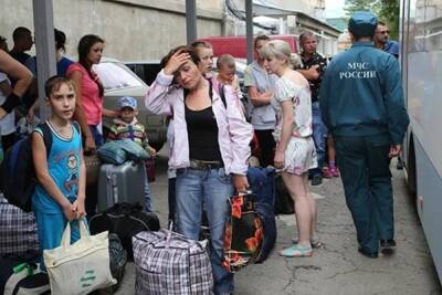 Жителей Донбасса массово эвакуируют в Ростовскую область