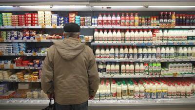 Экономист предложил меры для сдерживания цен на продукты и упаковку