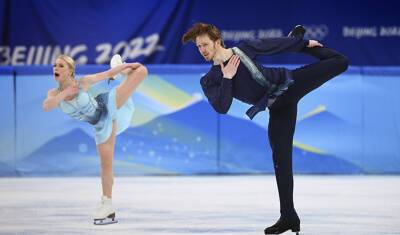 Российские фигуристы стали вторыми в короткой программе среди пар