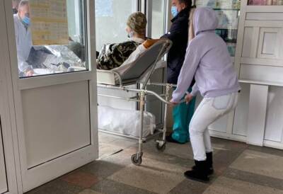 Волонтер просит помочь раненым бойцам и украинской армии