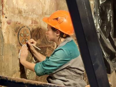 В Консерватории реставраторы нашли живопись в помещении Придомовой церкви, ее никто не видел больше ста лет