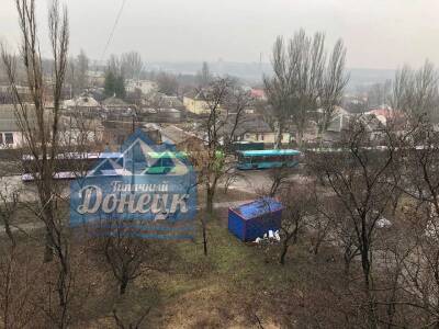 Обострение в Донбассе. Обстрелы, фейки и эвакуация: все подробности