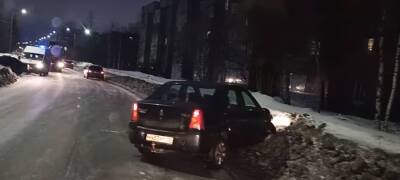 Женщина попала под колеса иномарки в Петрозаводске (ВИДЕО)