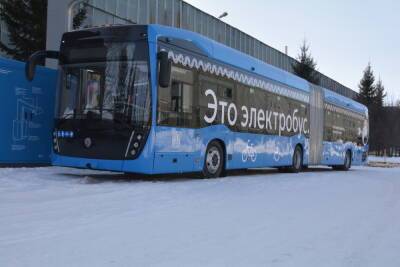 Тестирование нового автобуса-«гармошки» провели в Казани