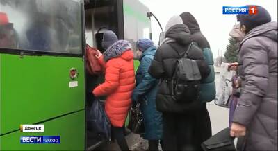 Первые автобусы с беженцами выехали из Донецка в Ростовскую область