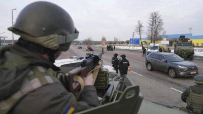 Объявлена массовая эвакуация граждан из Украины в Россию. Разведка США: Россия готовится к вторжению