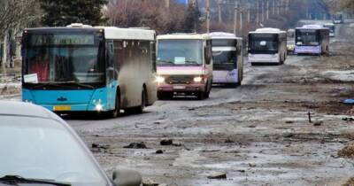 Операция "Эвакуация". Зачем жителей Донецка и Луганска массово вывозят в Россию