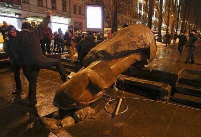 Что будет на месте памятника Ленину на Бессарабке – власти Киева приняли решение