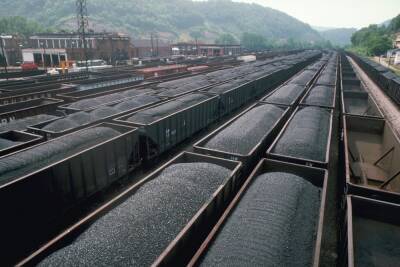 На Кузбассе сложилась критическая ситуация с вывозом угля железнодорожными поставками