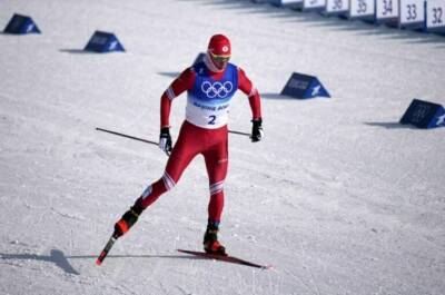 Российские лыжники завоевали золото и серебро Олимпиады в гонке на 30 км