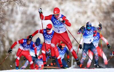 Олимпиада-2022: Большунов выиграл золото в лыжном масс-старте, Клебо не сумел финишировать