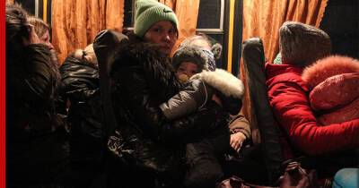 Власти 26 регионов РФ заявили о готовности принять беженцев из Донбасса