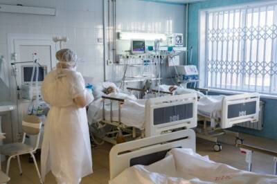 В РФ за сутки госпитализировали 15 062 человек с коронавирусом