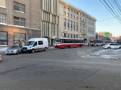 Пробка из трамваев образовалась в центре Новосибирска