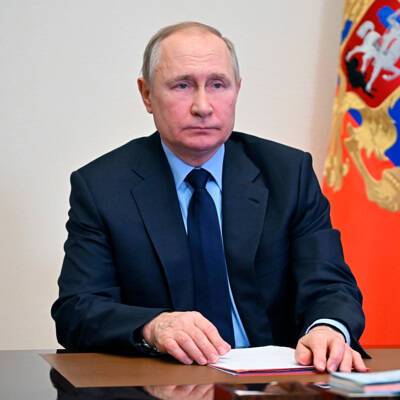Путин поздравил Большунова с победой на ОИ