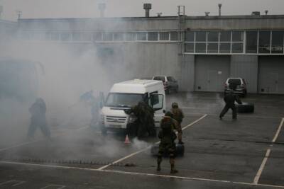 Армия Украины ведет вооруженную огнестрельную атаку поселков у границы с Ростовской областью