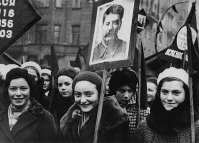 Красочная «непрерывка»: почему в 1930-е годы дни недели делились по цветам - Русская семерка