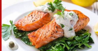 30 минут на кухне: рыба в сливочном соусе со шпинатом - profile.ru