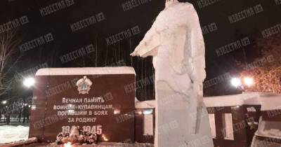 В Подмосковье вандалы отбили голову памятнику солдатам ВОВ