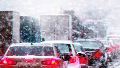 Автоэксперт Субботин перечислил функции машины, которые «спасут» водителя зимой