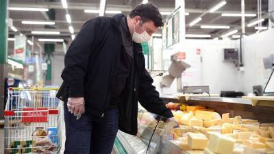 В РСХБ заявили о 75% сыра отечественного производства в холодильниках россиян
