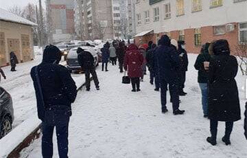 «Ситуация пылает»: медики и пациенты рассказали, как в Беларуси COVID вышел из-под контроля