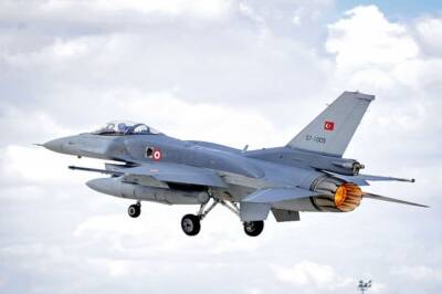 ВВС Турции провели атаку против курдских боевиков на севере Ирака и Сирии